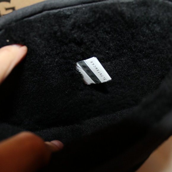 NIB UGG HADLEY YOUTH 4 5 WOMEN'S 6 7 TALL SUEDE SHEARLING BOOTS BLACK - Picture 5 of 7